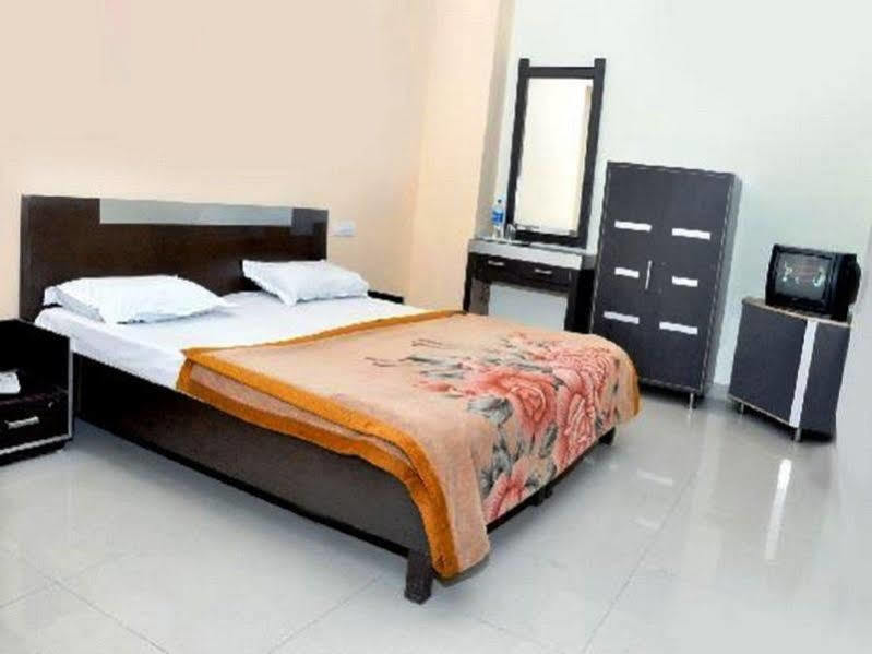 Sukhman International Hotel Near Amritsar Railway Station Екстер'єр фото